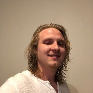 Meet your Posher, Dillon